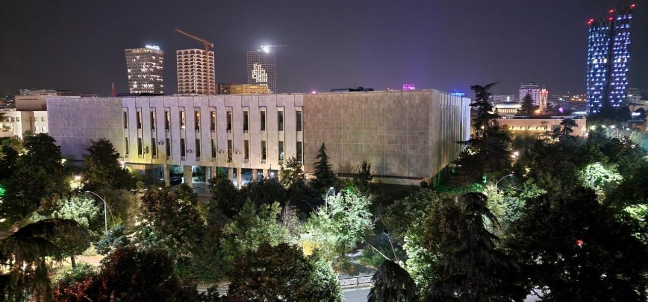 Apartment In Skanderbeg Square - Tirana Center 2 Экстерьер фото